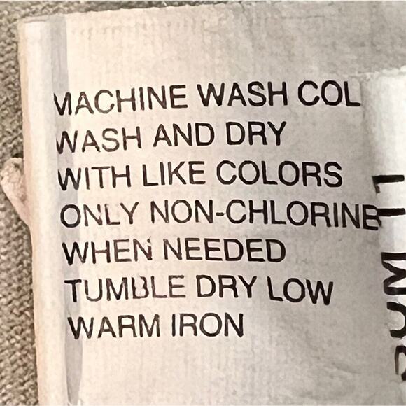 Gap Outlet Womens Khaki Shorts Size 14 Light Gray-Beige - Picture 6 of 6